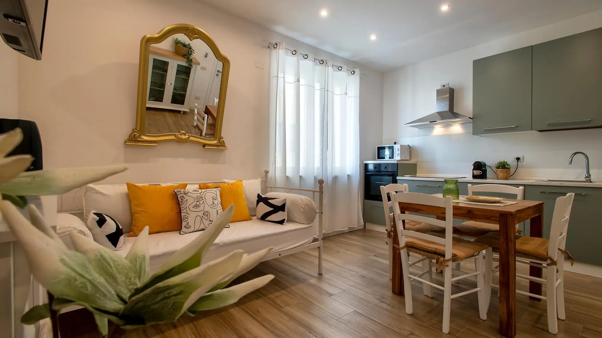 Delia'S Home Alghero Apartment